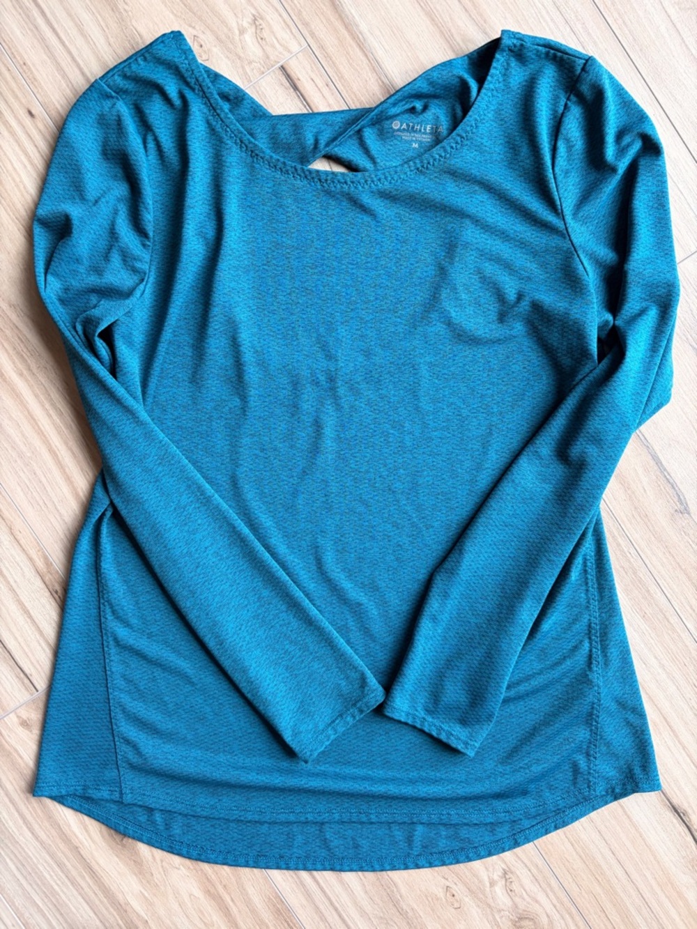 Athleta Teal Blue Long-Sleeve Active Top